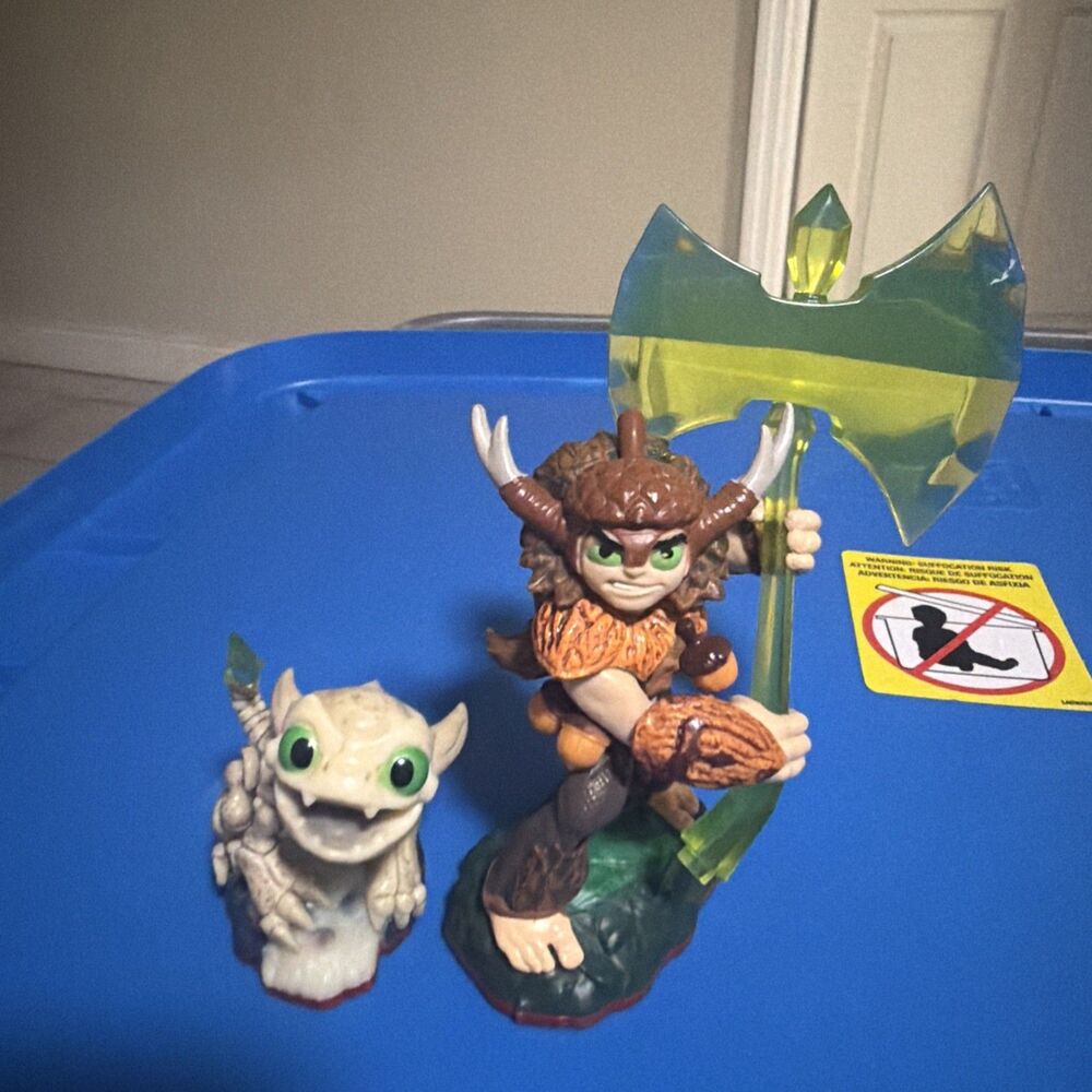 Skylanders Trap Team Master Bushwhack And Funny Bone Figure